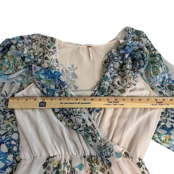 Free People Floral Print Mini Dress Boho Cape Overlay Size S - Picture 9 of 11